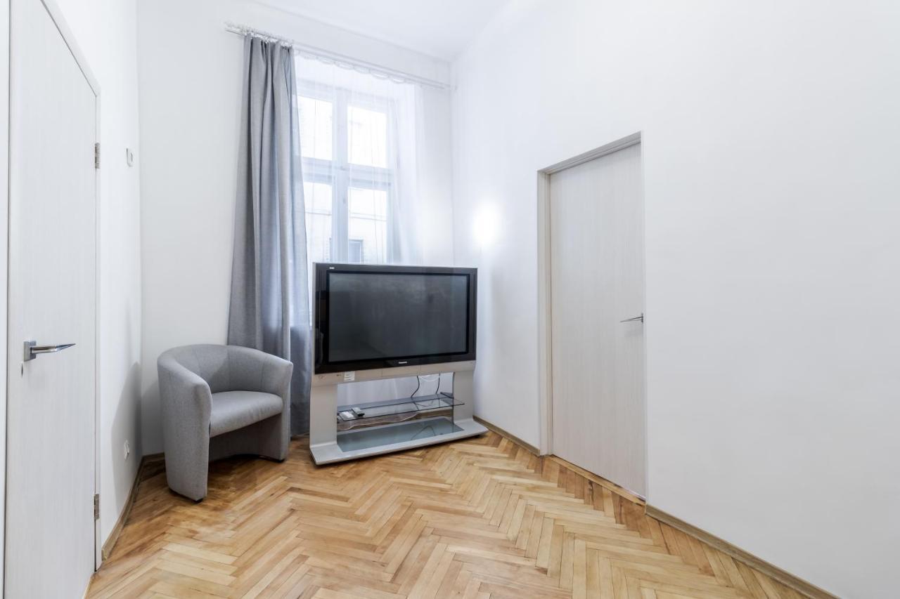 City Shalom Apartment Leopoli Esterno foto