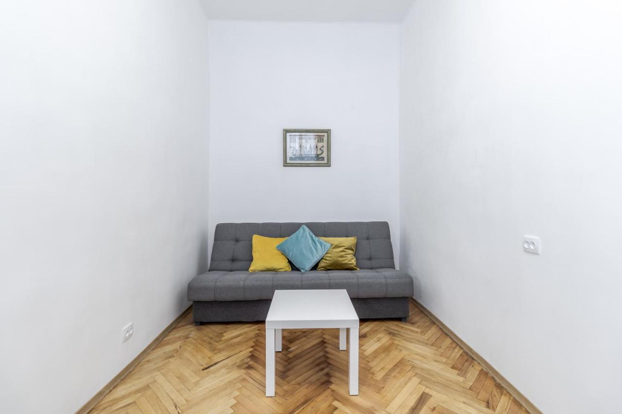 City Shalom Apartment Leopoli Esterno foto